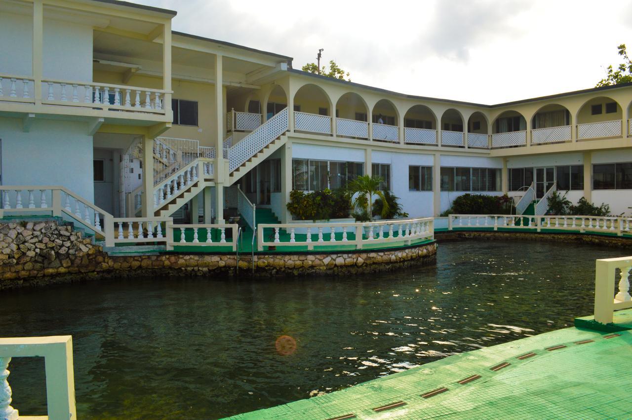 Sahara dela Mer Inn Montego Bay Eksteriør bilde